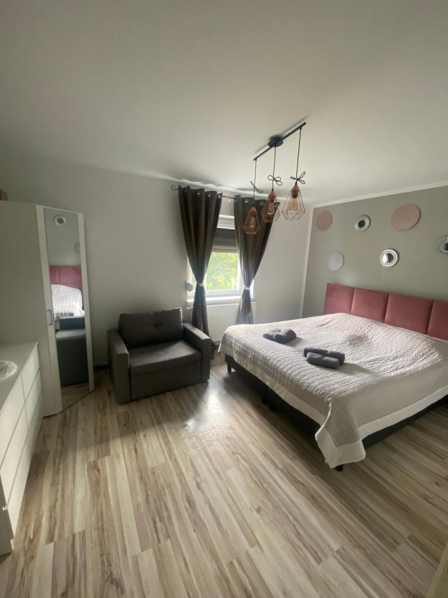 Apartamenty Ciukaj Paczkow Eksteriør billede